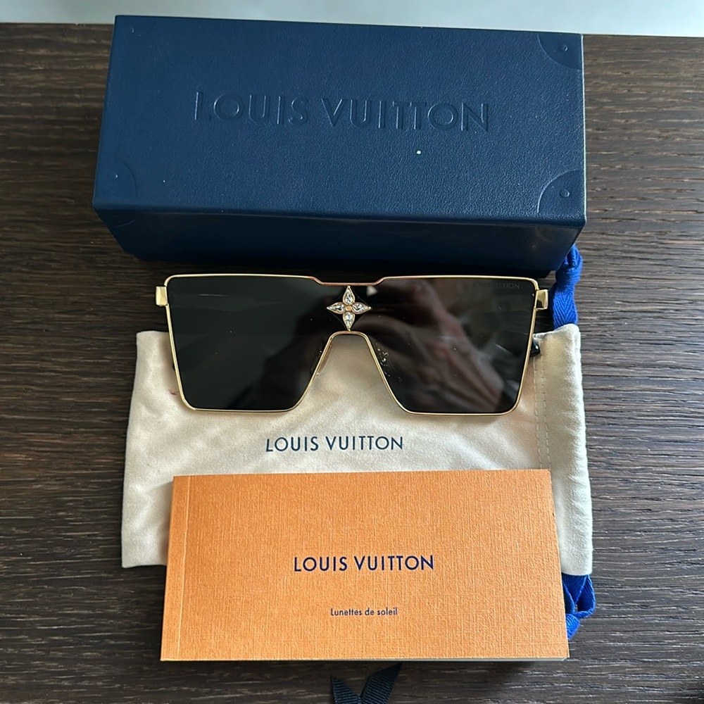 Louis Vuitton sunglasses. Gold & Crystals! Brand new!!!